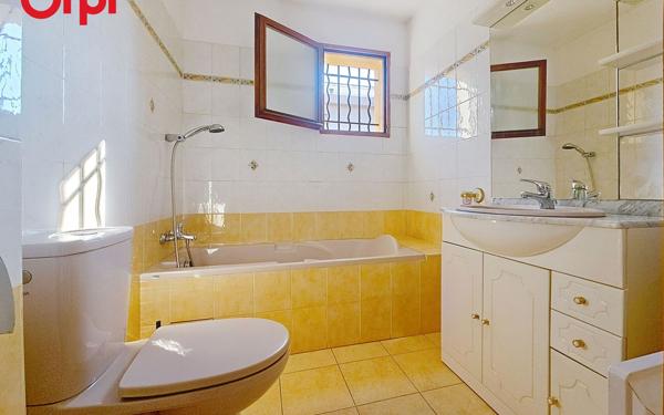 Maison à vendre    4 pièces • 77,37 m2 Six-Fours-les-Plages