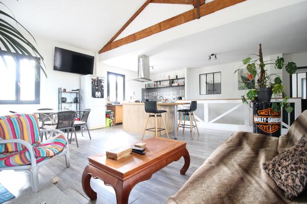 Ensemble immobilier à fort potentiel avec loft + commerce