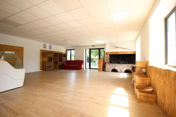 Ensemble immobilier à fort potentiel avec loft + commerce