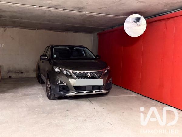 Parking à vendre 15 m² Versailles
