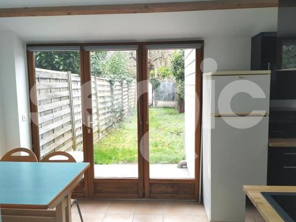 Location 1 Pieces 28 59300 Valenciennes 17 1765 01 0002