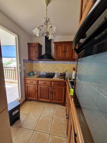 BEAU F3 MEUBLÉ LONGUE DUREE ST GILLES MONT ROQUEFEUIL