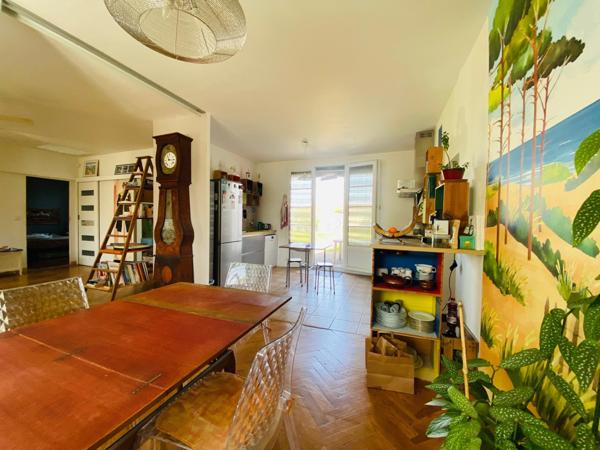 CENON – Maison rénovée 122 m² – Parcelle 813 m² – 4 chambres – Jardin, potager – Dépendance – Cave – Garage – Hammam