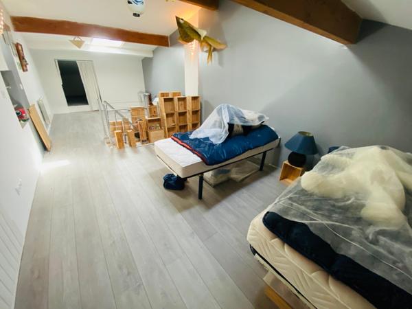 CENON – Maison rénovée 122 m² – Parcelle 813 m² – 4 chambres – Jardin, potager – Dépendance – Cave – Garage – Hammam