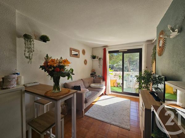 Appartement Studio à vendre  1 pièce - 21,80 m 2   TOULON  - 83