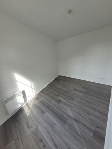 APPARTEMENT F2 avec ascenseur EN RESIDENCE SECURISEE 2 PARKINGS vendu loué