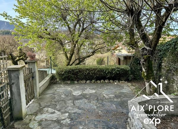 Appartement de type T4 avec jardin et garage