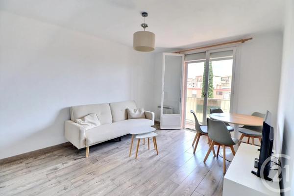 Appartement F3 à vendre  3 pièces - 61,33 m 2   ST RAPHAEL  - 83