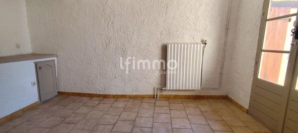 Mison de caractère 109 m², terrasses + garage, vie à pied