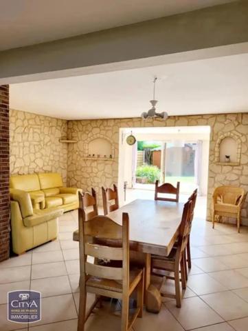 Maison à louer 5 pièces 104m² Sainghin-en-Weppes (59184)