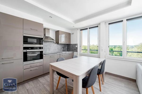 Appartement à louer 3 pièces 56m² Vichy (03200)
