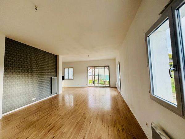 Les Rosiers sur Loire - À vendre – Maison 5 pièces - 3 chambres avec jardin