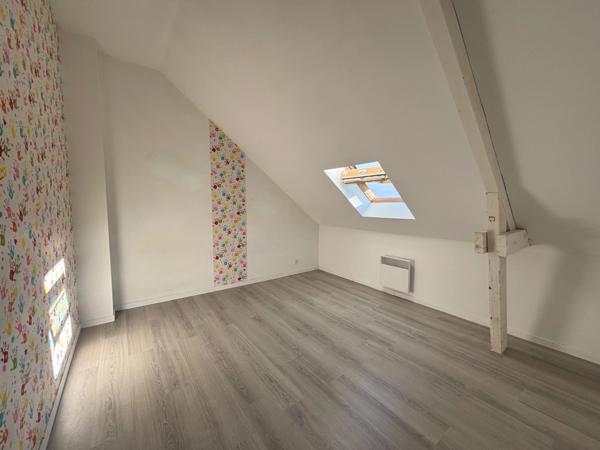 Les Rosiers sur Loire - À vendre – Maison 5 pièces - 3 chambres avec jardin