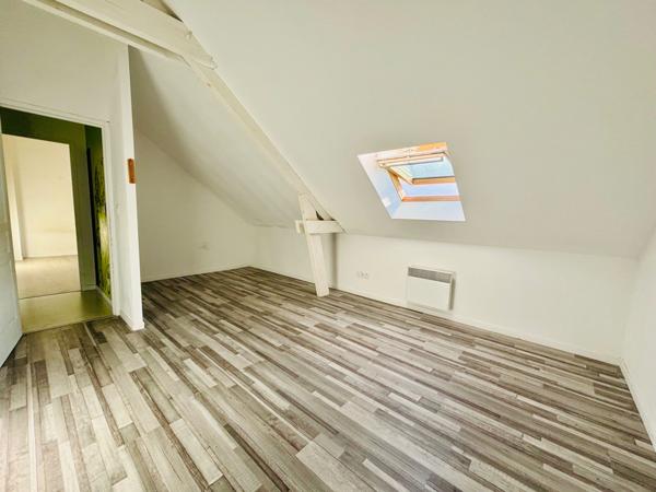 Les Rosiers sur Loire - À vendre – Maison 5 pièces - 3 chambres avec jardin