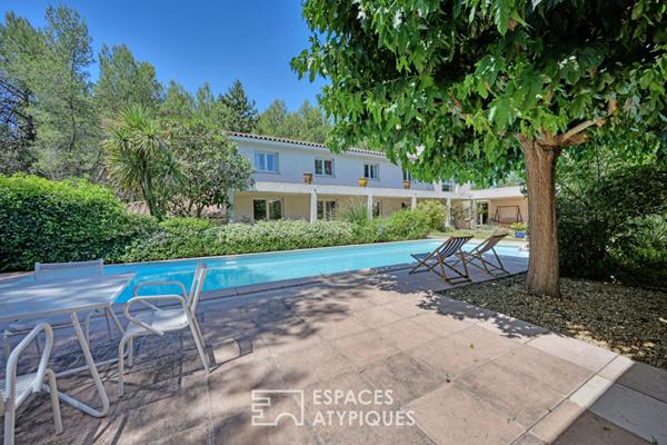 Maison d’architecte confidentielle avec piscine, vue Pic Saint-Loup et potentiel multiple