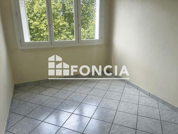 Location Appartement 4 pièces 67.5 m² - LE PIERRE SEMARD Saint Martin D Heres 38400