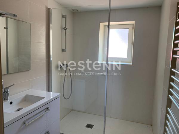 Ensemble de deux maisons dans le centre de Moncoutant Sur Sèvre 9 pièce(s)