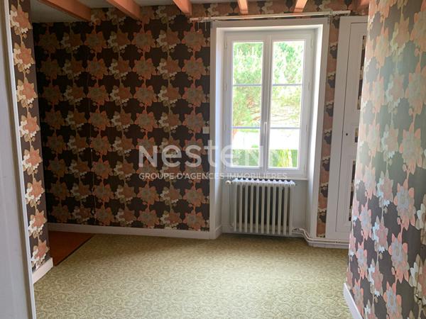 Ensemble de deux maisons dans le centre de Moncoutant Sur Sèvre 9 pièce(s)