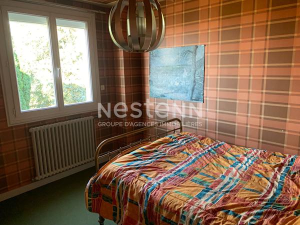 Ensemble de deux maisons dans le centre de Moncoutant Sur Sèvre 9 pièce(s)