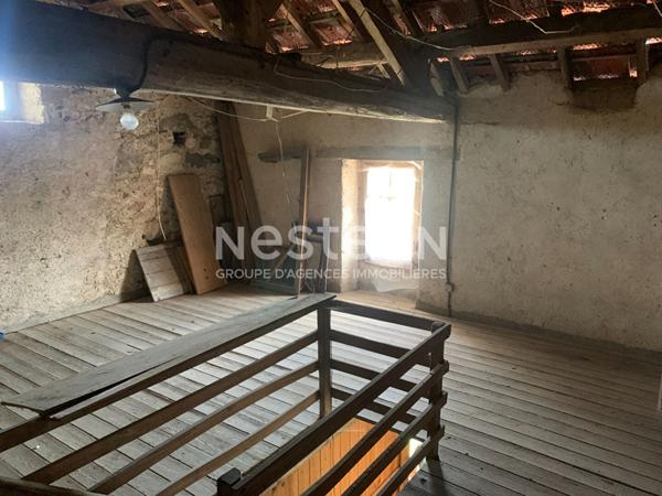 Ensemble de deux maisons dans le centre de Moncoutant Sur Sèvre 9 pièce(s)