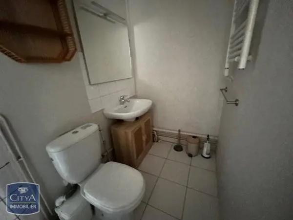 Appartement à louer 1 pièce 15.75m² Pau (64000)
