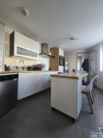 Maison
                                                                                                                                                                                                                                                                                                                        4 pièce(s)                                                                                                                                                                                                          2 chambre(s)                                                                                                                                                                                                          62  m²