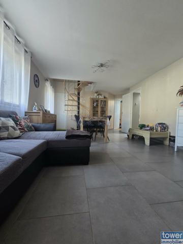 Maison
                                                                                                                                                                                                                                                                                                                        4 pièce(s)                                                                                                                                                                                                          2 chambre(s)                                                                                                                                                                                                          62  m²