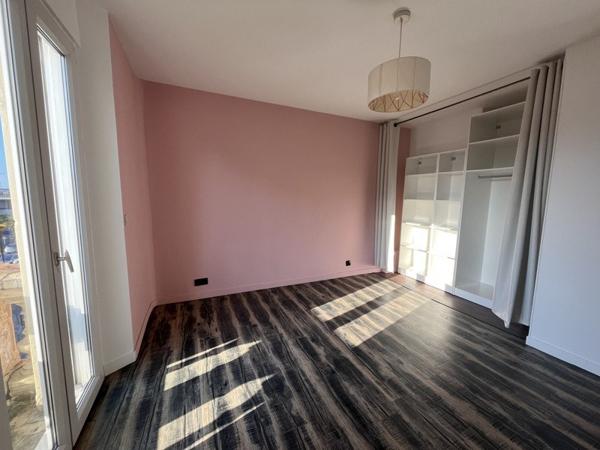 Appartement à louer 780 € CC Tarbes 3 p 82 m² DPE C