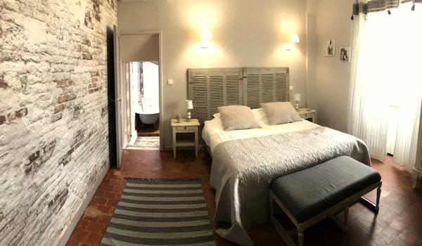 L'Isle-sur-la-Sorgue (84800) Propriété 800 m2