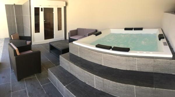 L'Isle-sur-la-Sorgue (84800) Propriété 800 m2