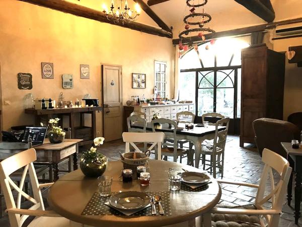 L'Isle-sur-la-Sorgue (84800) Propriété 800 m2