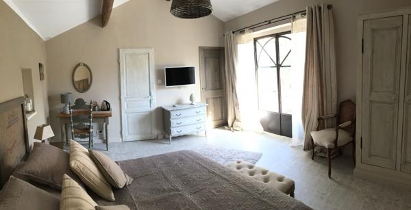 L'Isle-sur-la-Sorgue (84800) Propriété 800 m2