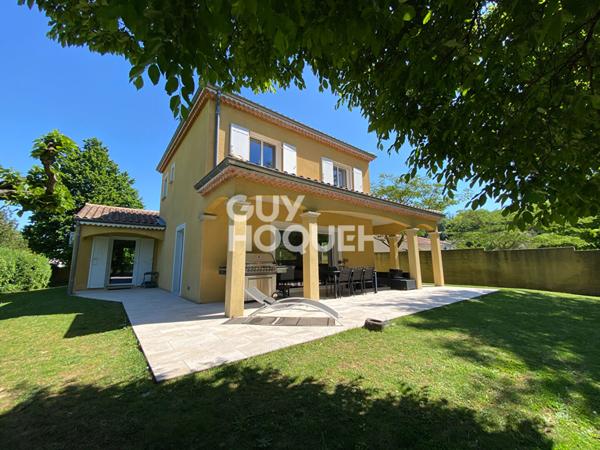 MAISON À VENDRE DE 8 PIÈCES DE 187,00 M²