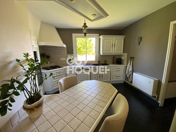 MAISON À VENDRE DE 8 PIÈCES DE 187,00 M²