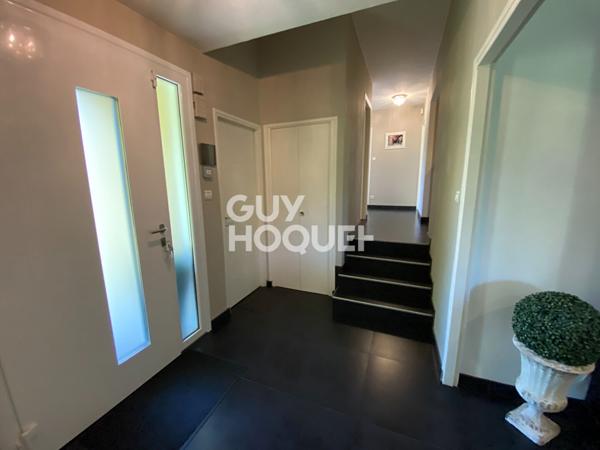 MAISON À VENDRE DE 8 PIÈCES DE 187,00 M²