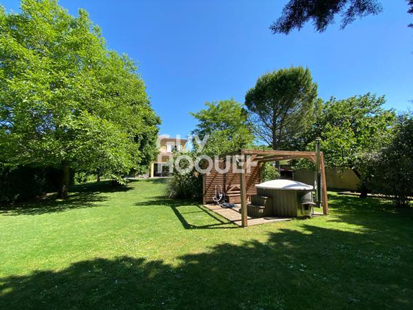 MAISON À VENDRE DE 8 PIÈCES DE 187,00 M²