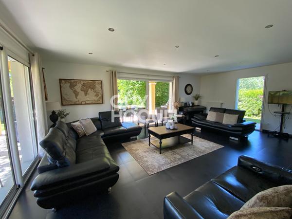 MAISON À VENDRE DE 8 PIÈCES DE 187,00 M²