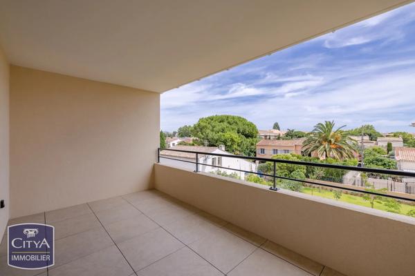 Appartement à vendre 2 pièces 46.87m² Fréjus (83600)