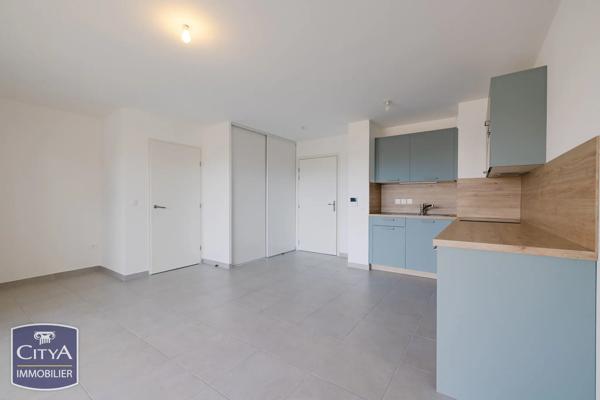 Appartement à vendre 2 pièces 46.87m² Fréjus (83600)