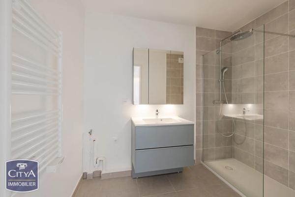 Appartement à vendre 2 pièces 46.87m² Fréjus (83600)