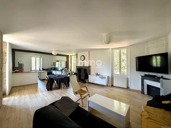 Maison de caractère en pierre rénovée – 350 m² au cœur de Langon