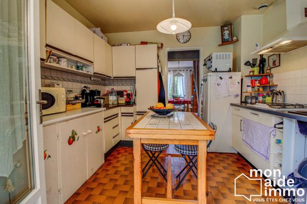 Maison très bon état divisée en deux logements