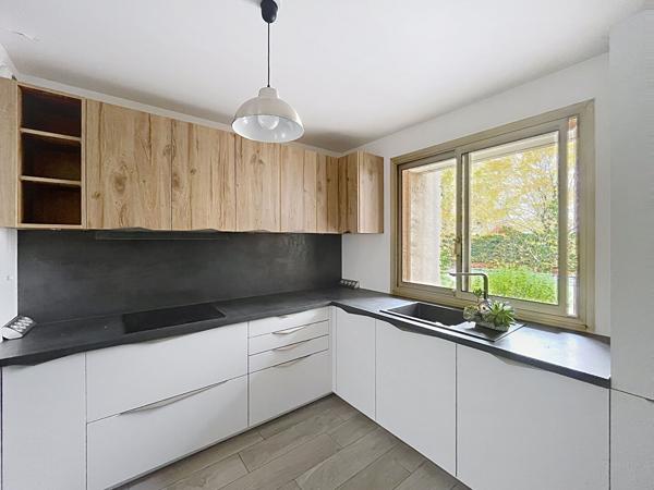 Appartement Suresnes 5 pièce(s) 106 m2