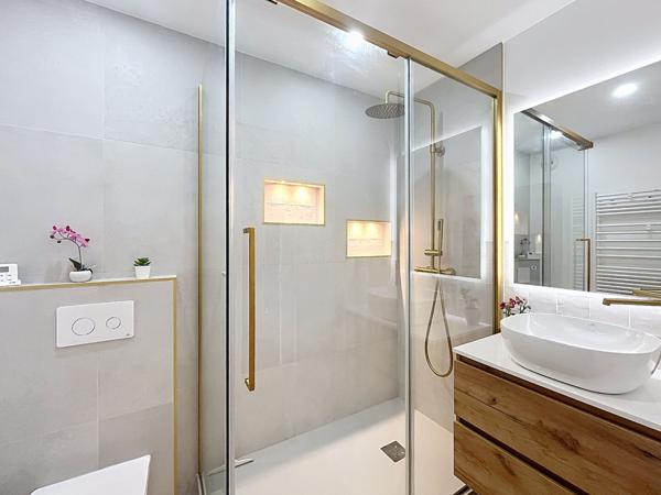 Appartement Suresnes 5 pièce(s) 106 m2