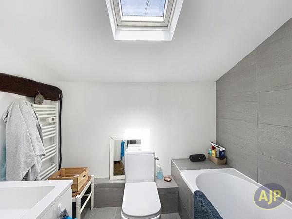 Maison à vendre Reze - 3 pièces, 76m² avec 2 chambre(s) à 249 500€ - AJP Immobilier Rezé