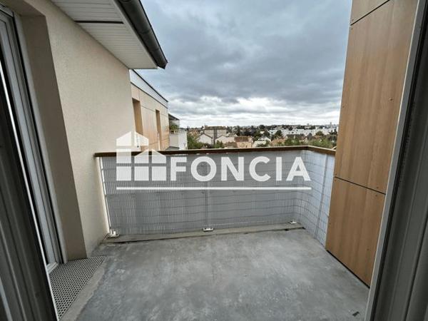 Location Appartement 2 pièces 45.38 m² - 36 RUE DE LA HALTE Ermont 95120