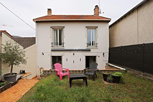 NANTERRE - Mont Valérien - Maison familiale de 109,19 m² €649 000 ** - Référence 15384