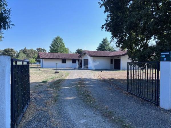 Maison d’architecte de 167 m² sur 2 601 m² de terrain
