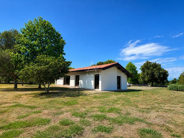 Maison d’architecte de 167 m² sur 2 601 m² de terrain