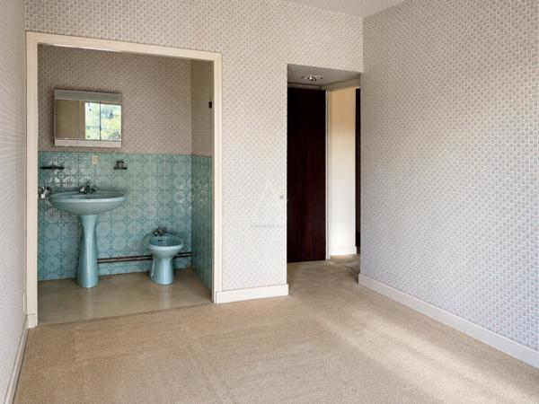 Maison d’architecte de 167 m² sur 2 601 m² de terrain